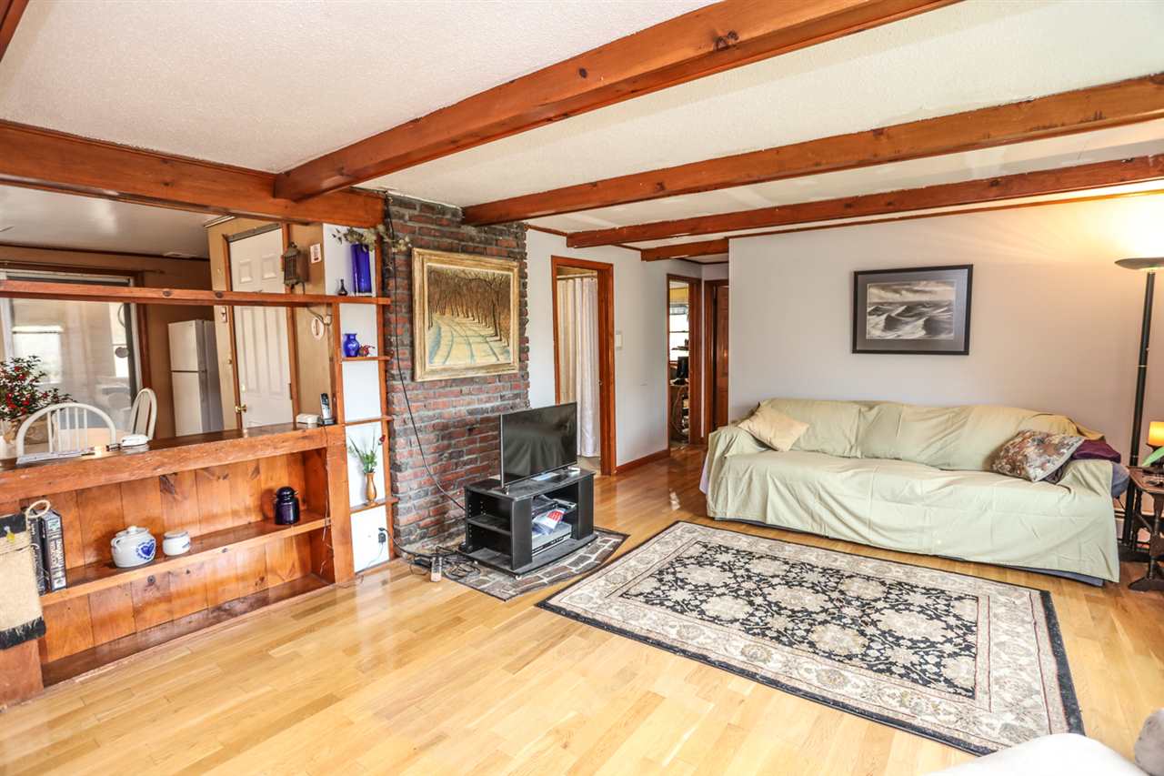 260 East Dunbarton Road Goffstown, NH 03045 - Photo 8 of 32