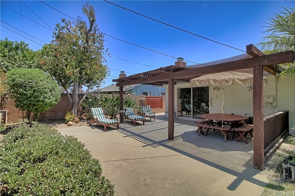 1659 Edgemont Drive Camarillo, CA 93010 - Photo 25 of 28 a view of the front of house with outdoor seating