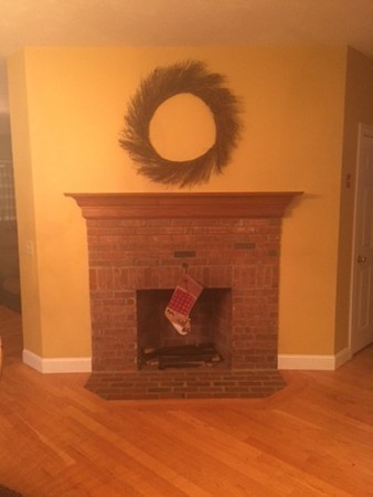 7 Stonebridge Road Auburn, MA 01501 - Photo 9 of 19 Gallery Image 9