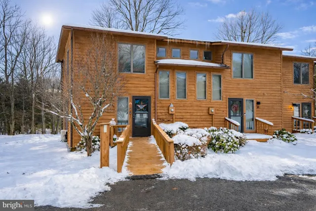 $269,900 | 14 Laurel Brook Drive, Unit 14, Oakland, MD 21550