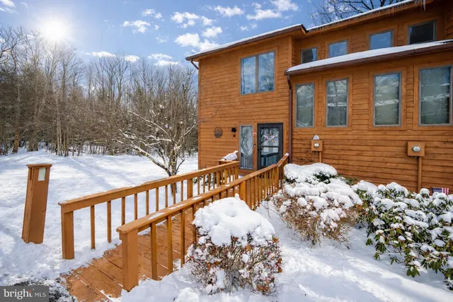 $269,900 | 14 Laurel Brook Drive, Unit 14, Oakland, MD 21550