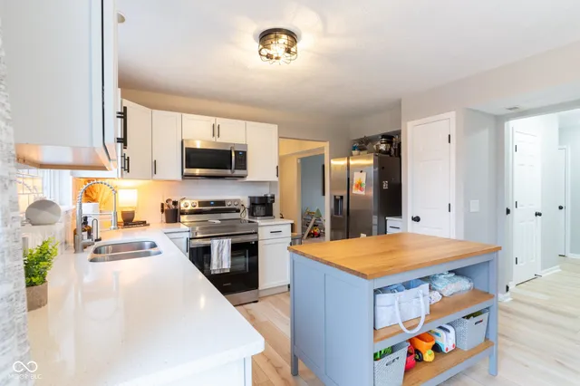 $300,000 | 714 Tanninger Drive, Indianapolis, IN 46239