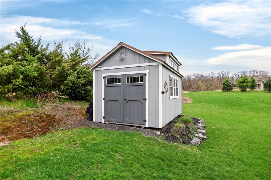 7340 Dryer Road Victor, NY 14564 - Photo 30 of 46