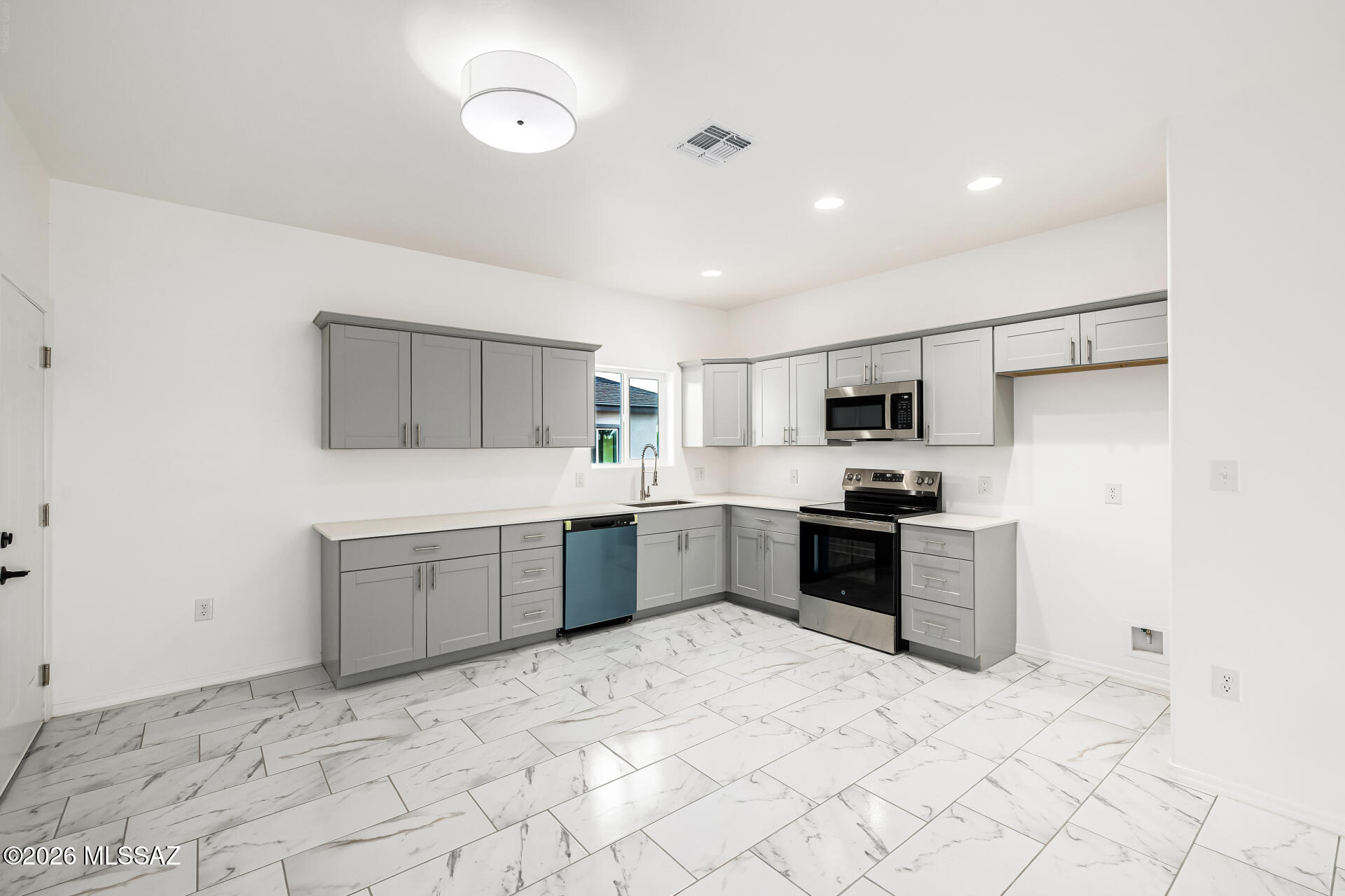 5738 East Hermans Road Tucson, AZ 85756 - Photo 40 of 50