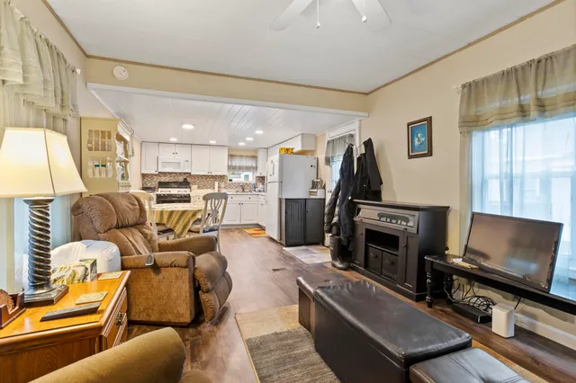 $120,000 | 28 Barksdale Avenue, Londonderry, NH 03053