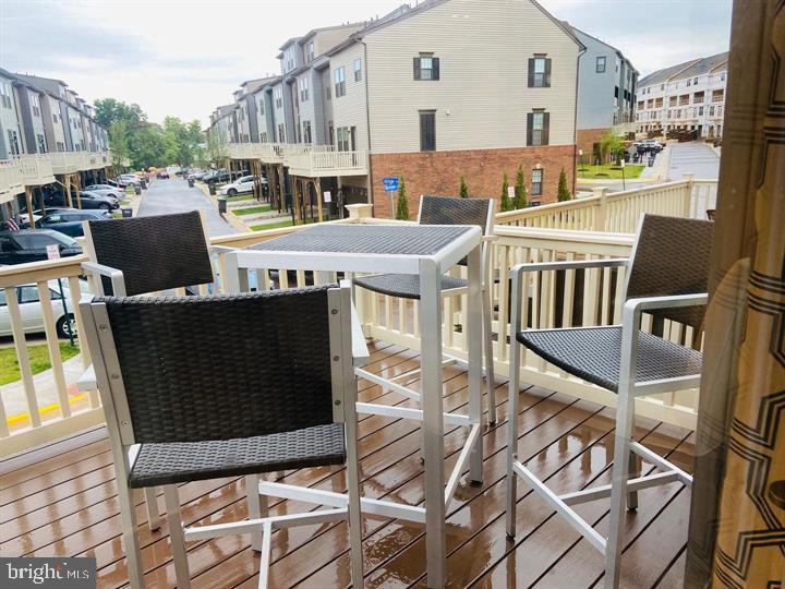 2640 Jetstream Road Herndon, VA 20171 - Photo 17 of 20 a view of a chairs and table in a patio