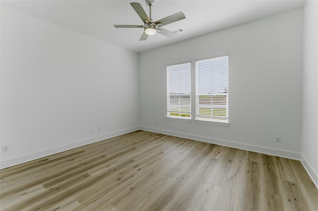1003 Webb Court Van Alstyne, TX 75495 - Photo 10 of 30