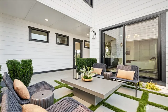 $2,504,900 | 13717 Southeast 85th Street, Newcastle, WA 98059