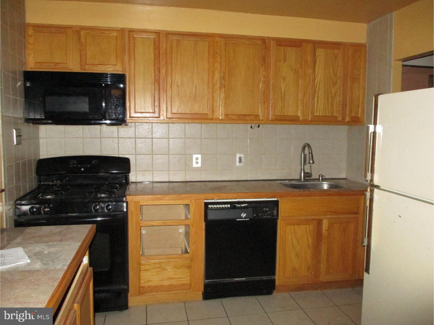 12120 Rambler Road Philadelphia, PA 19154 - Photo 5 of 13