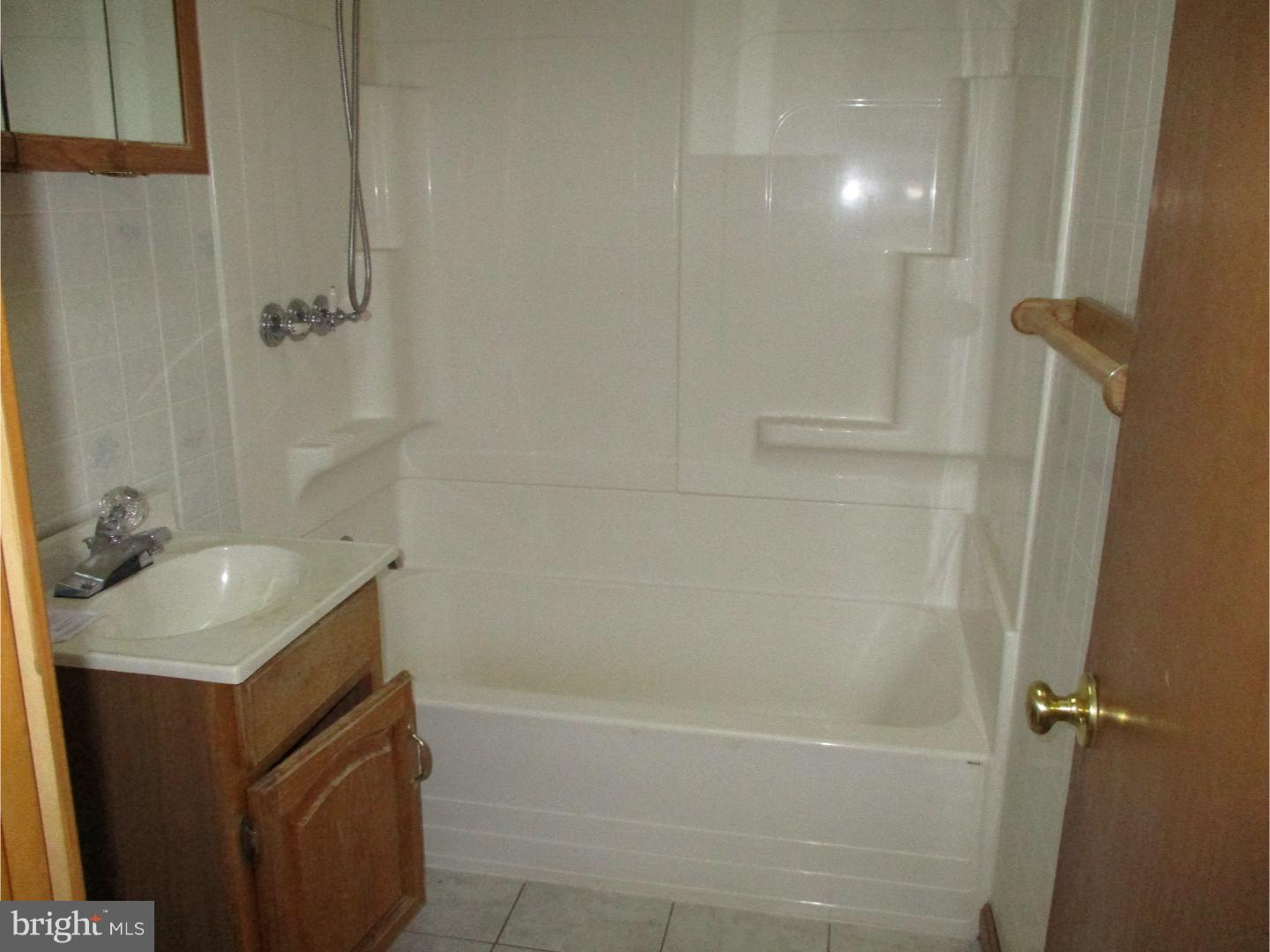12120 Rambler Road Philadelphia, PA 19154 - Photo 9 of 13