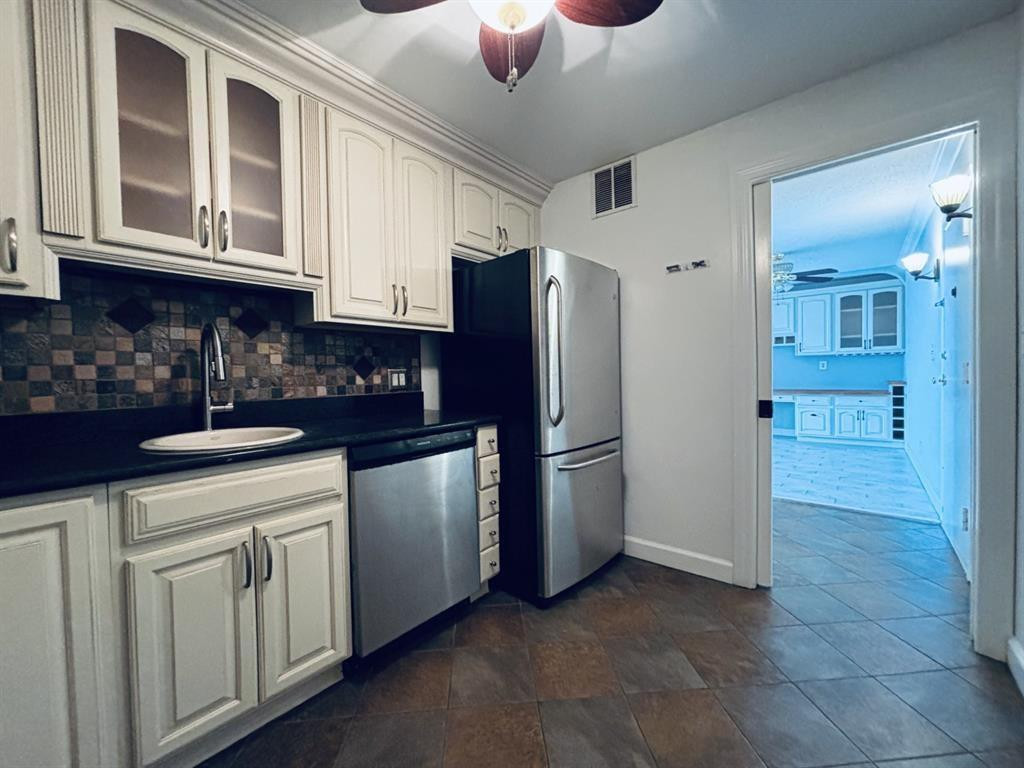 4222 Inverrary Boulevard, Unit 4617 Lauderhill, FL 33319 - Photo 2 of 17 Photo 2