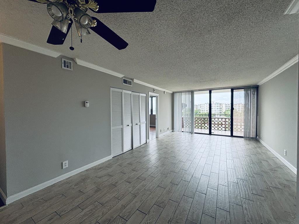 4222 Inverrary Boulevard, Unit 4617 Lauderhill, FL 33319 - Photo 6 of 17 Photo 6