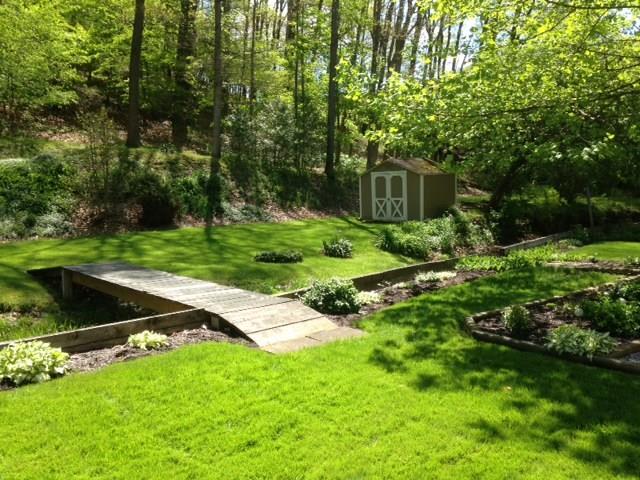 8920 Highland Road Pittsburgh, PA 15237 - Photo 4 of 24 View of Shed and landscaped lawn