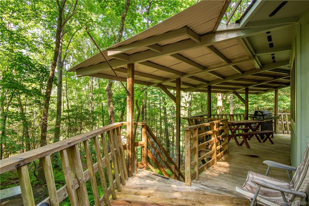 1006 Cardinal Road Brevard, NC 28712 - Photo 2 of 13 Gallery Image 2