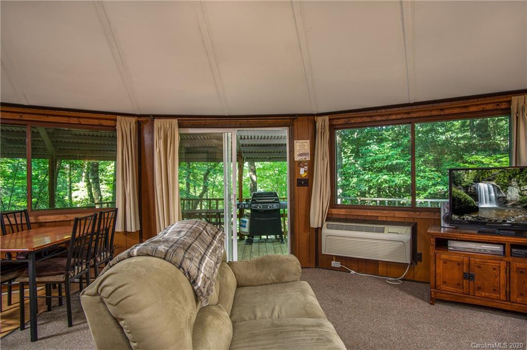 1006 Cardinal Road Brevard, NC 28712 - Photo 7 of 13 Gallery Image 7