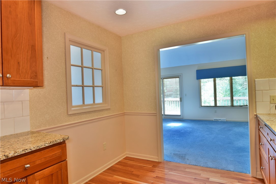 8933 Inverrary Warren, OH 44484 - Photo 14 of 35 Gallery Image 14