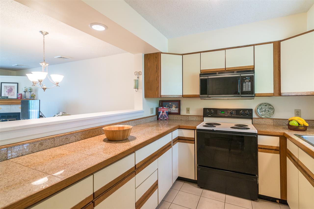 181 Riverside Townhouses Road, Unit 20 Manchester, VT 05255 - Photo 7 of 14 Gallery Image 7