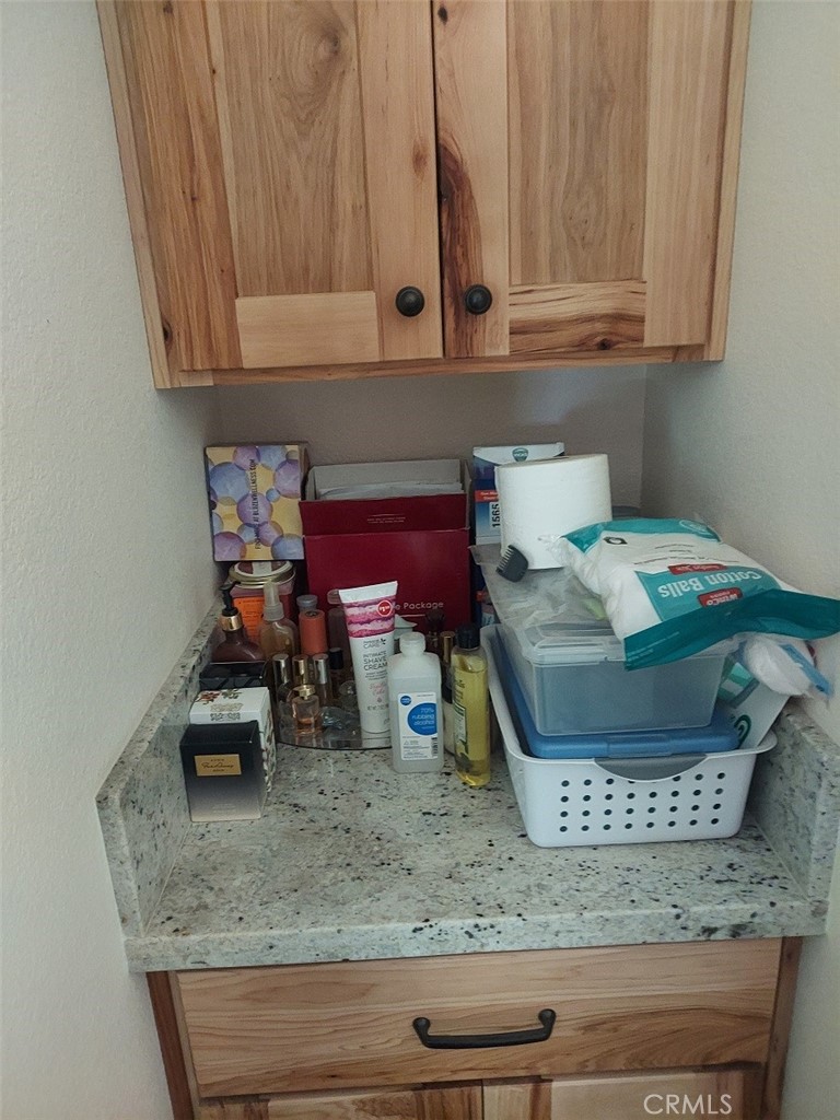 10521 Hollister Road, Unit 269 Oak Hills, CA 92344 - Photo 12 of 37