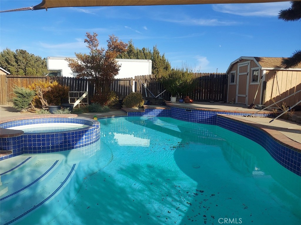 10521 Hollister Road, Unit 269 Oak Hills, CA 92344 - Photo 4 of 37