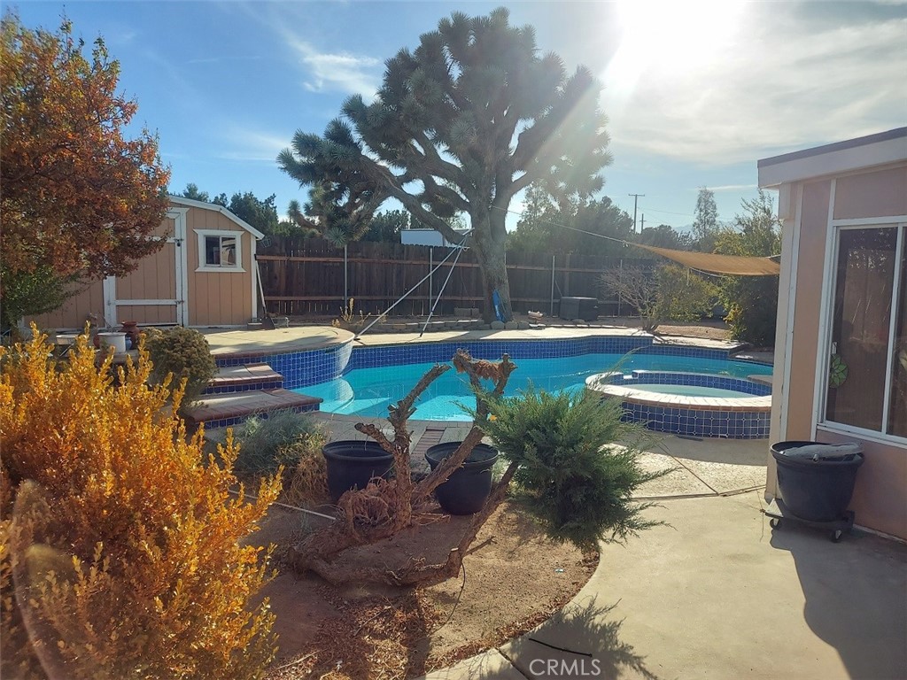 10521 Hollister Road, Unit 269 Oak Hills, CA 92344 - Photo 5 of 37