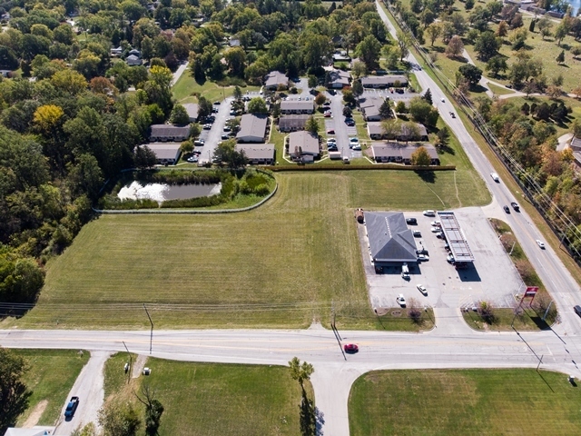 865 North German Church Road Indianapolis, IN 46229 - Photo 6 of 10