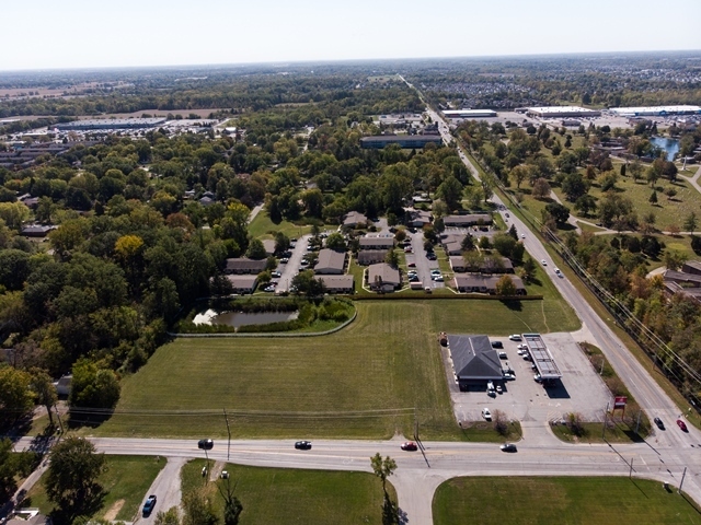 865 North German Church Road Indianapolis, IN 46229 - Photo 7 of 10