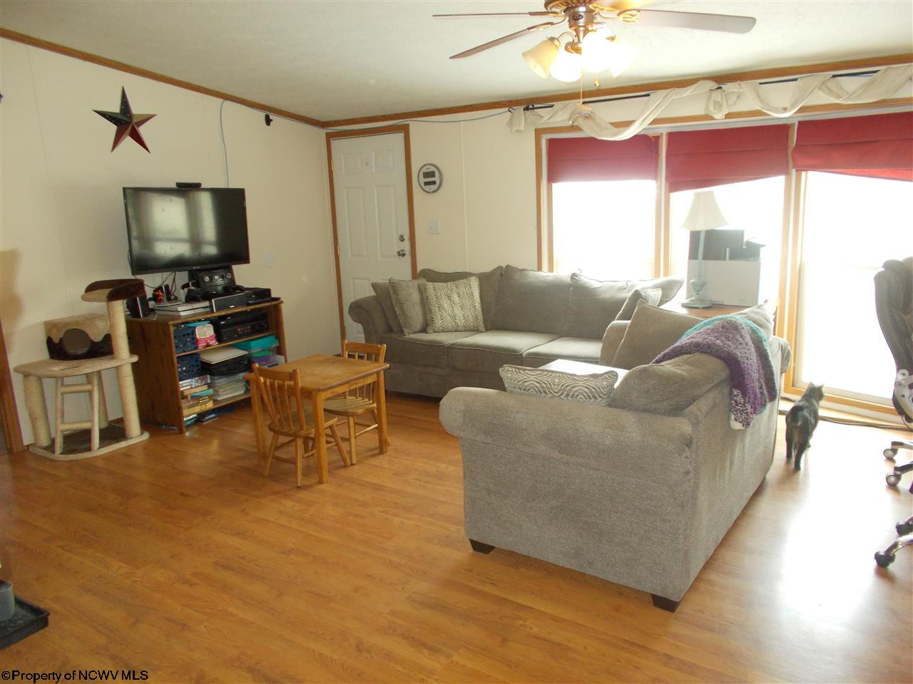 32 Opekiska Ridge Road Fairmont, WV 26554 - Photo 5 of 19 Gallery Image 5