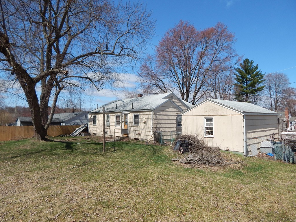 19 Ranger Street South Hadley, MA 01075 - Photo 3 of 17 Gallery Image 3