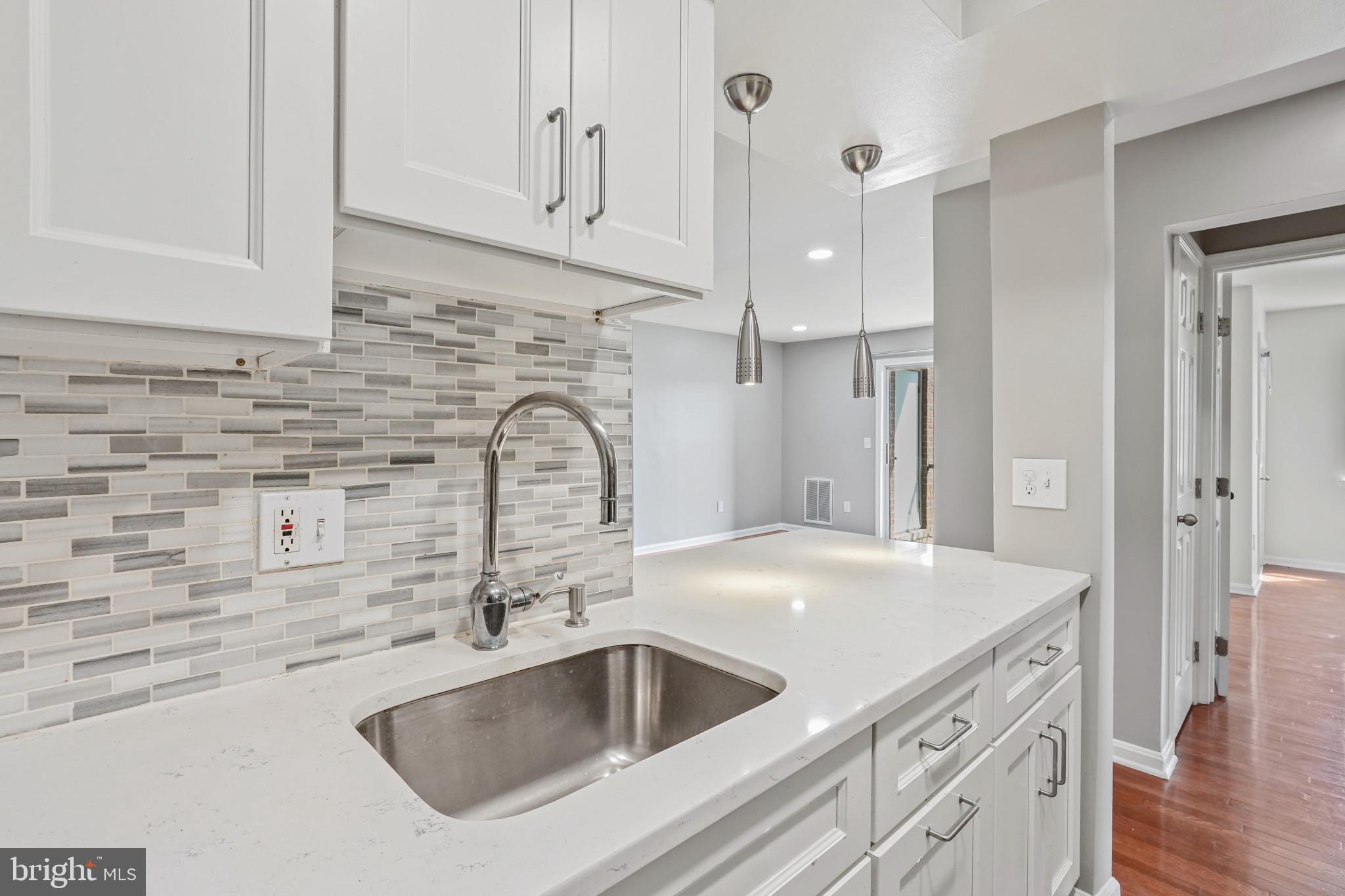 14807 Rydell Road, Unit 203 Centreville, VA 20121 - Photo 1 of 30 Kitchen