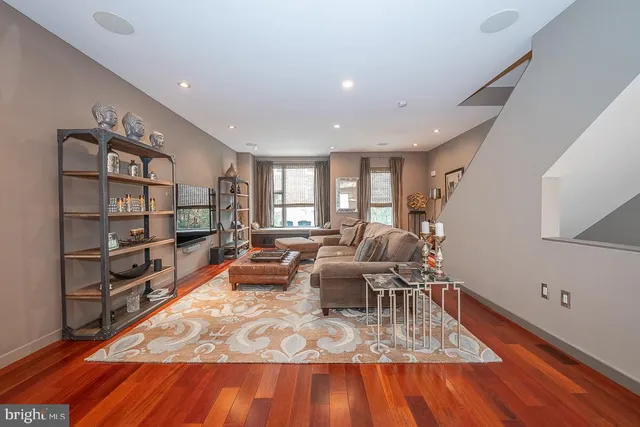 $1,239,000 | 810 North 24th Street, Philadelphia, PA 19130