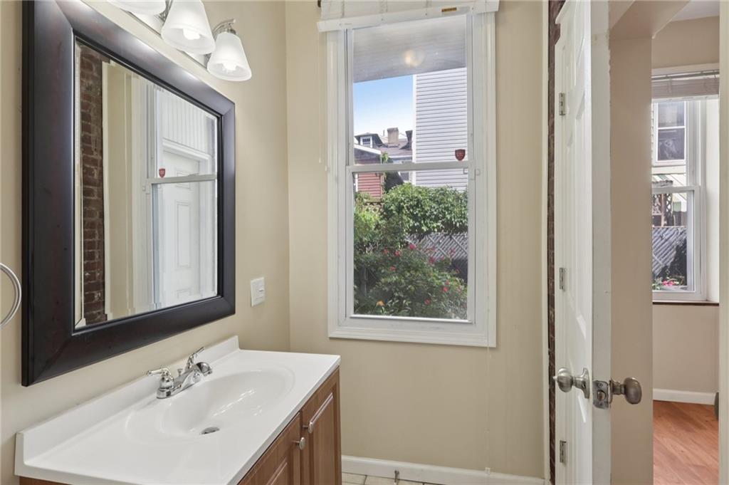 5156 Carnegie Street Pittsburgh, PA 15201 - Photo 13 of 39