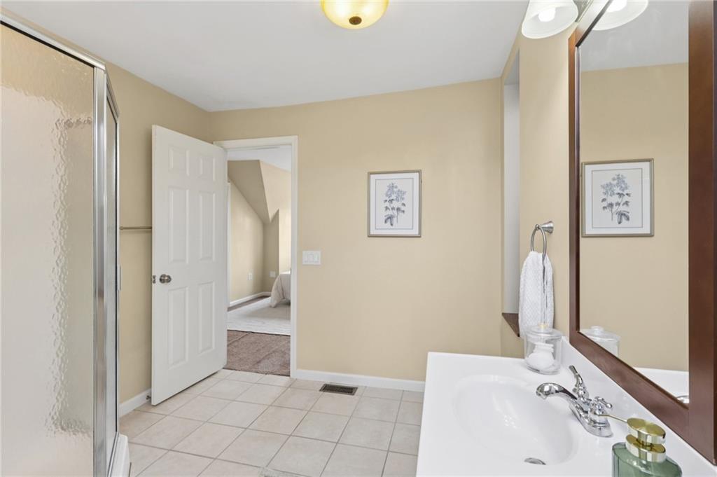 5156 Carnegie Street Pittsburgh, PA 15201 - Photo 18 of 39