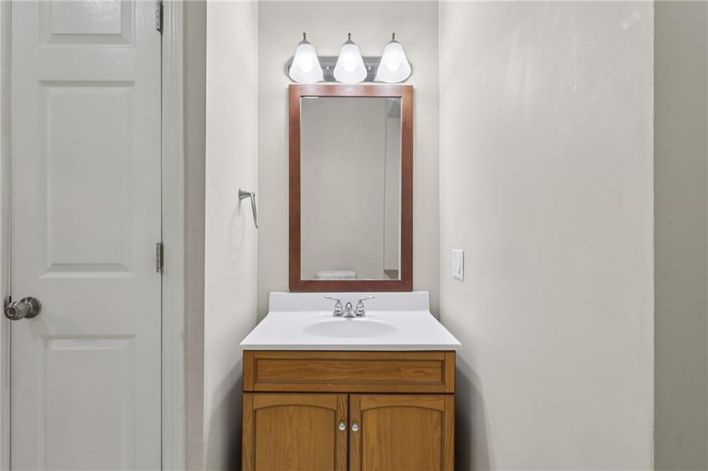 5156 Carnegie Street Pittsburgh, PA 15201 - Photo 29 of 39