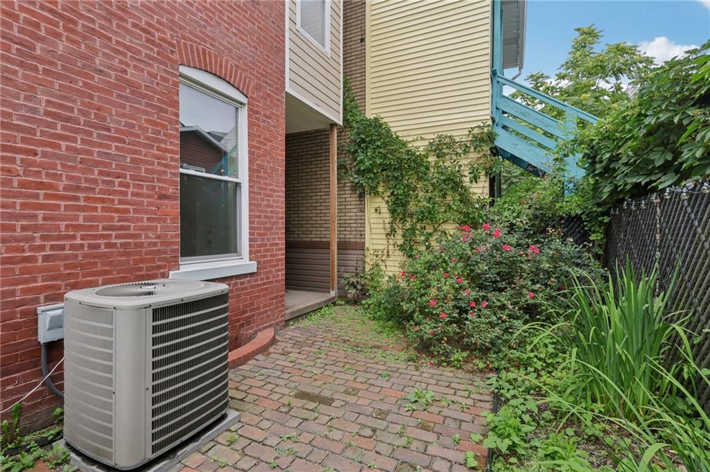 5156 Carnegie Street Pittsburgh, PA 15201 - Photo 33 of 39