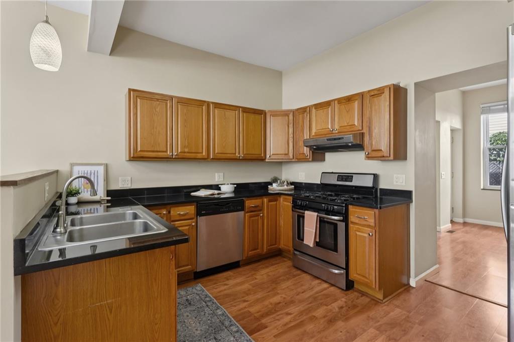 5156 Carnegie Street Pittsburgh, PA 15201 - Photo 8 of 39
