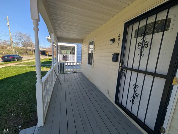 $1,500 | 451 West 26th Street, Indianapolis, IN 46208