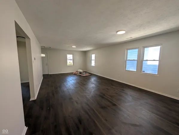 $1,500 | 451 West 26th Street, Indianapolis, IN 46208