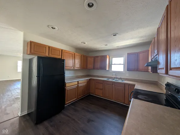 $1,500 | 451 West 26th Street, Indianapolis, IN 46208