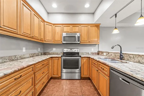 $309,000 | 312 Winchester Way, Palm Harbor, FL 34684