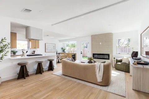 $679,500 | 2105 Trede Drive, Austin, TX 78745