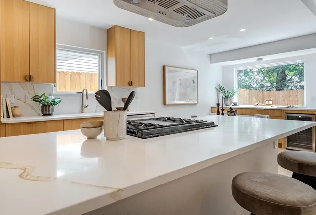 $679,500 | 2105 Trede Drive, Austin, TX 78745