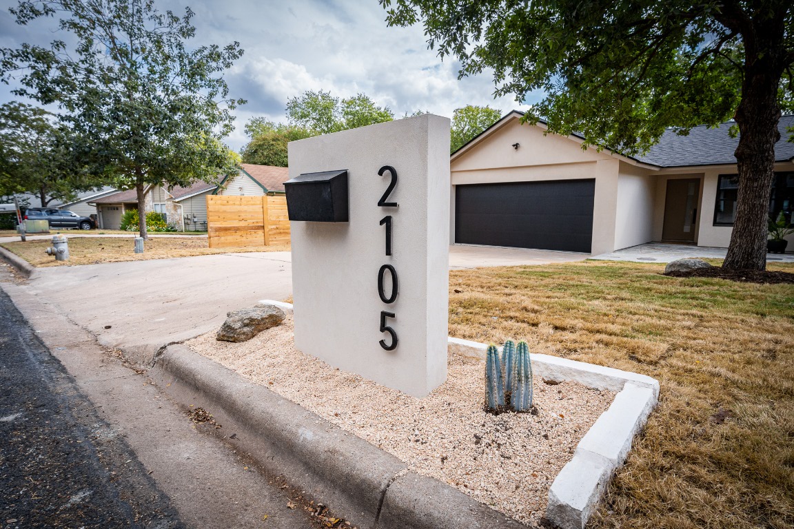 2105 Trede Drive Austin, TX 78745 - Photo 3 of 39