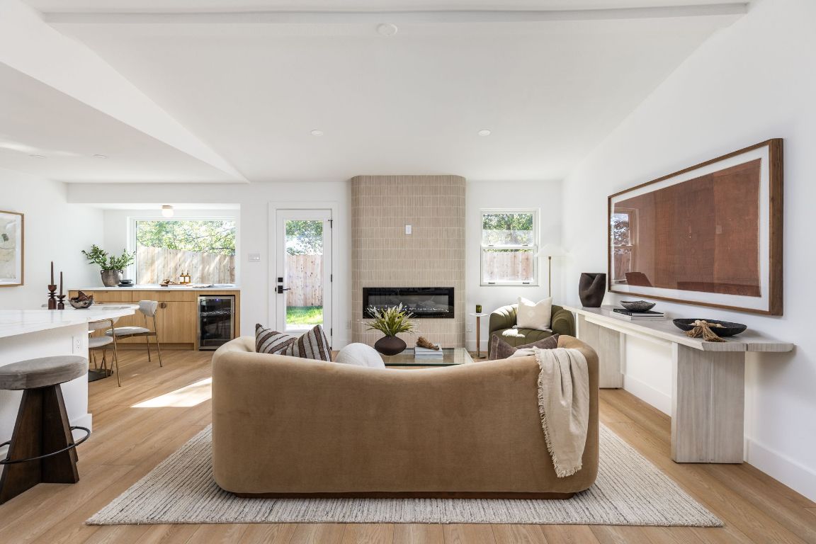 2105 Trede Drive Austin, TX 78745 - Photo 8 of 39