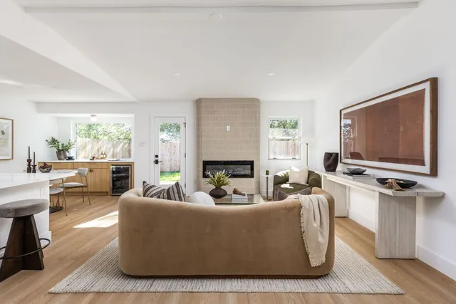 $679,500 | 2105 Trede Drive, Austin, TX 78745