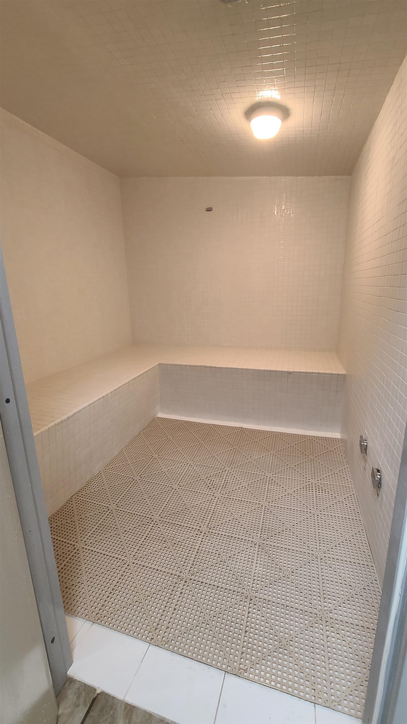 400 Plantation Road, Unit 4511 Gulf Shores, AL 36542 - Photo 34 of 42 Steam Room
