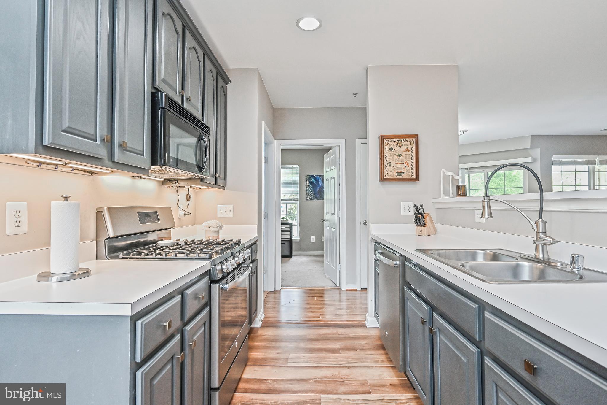 25252 Riffleford Square, Unit 201 Chantilly, VA 20152 - Photo 21 of 44 Gallery Image 21