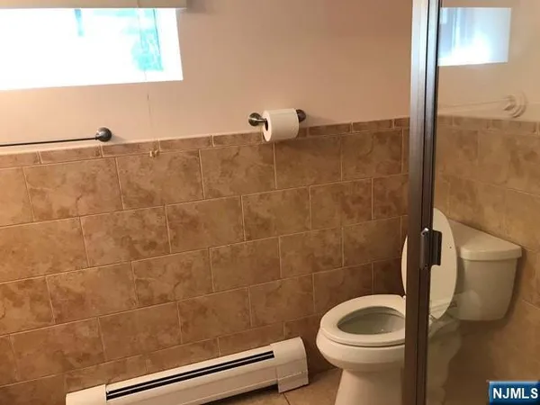 $4,500 | 426 Summit Street, Norwood, NJ 07648