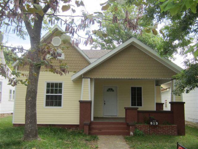 813 4th Street Monett, MO 65708 - Photo 1 of 1 Primary Photo