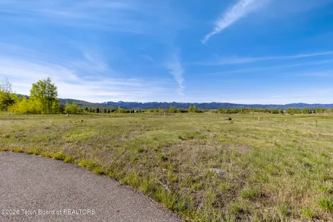 $135,000 | 103-111 Bison Drive, Victor, ID 83455