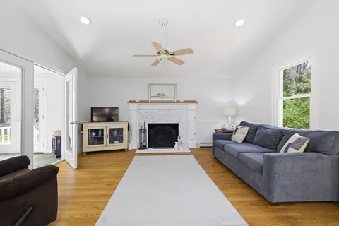 $899,000 | 120 Degrass Road, Mashpee, MA 02649